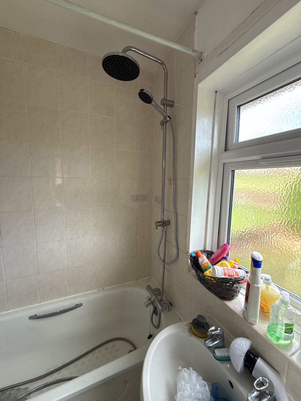 Quote for a new shower to be installed. Shower needs to have a thermostatic control. near Holly Hill Gardens West Stanley, Stanley — PK Plumbing