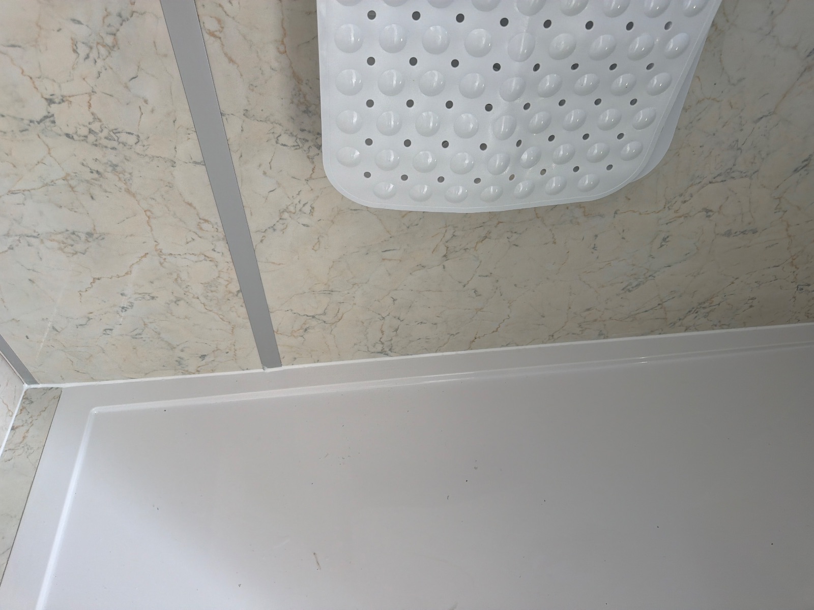 Leak from bathroom coming through ceiling, emergency plumber attended and sorted. near Hillcrest Drive, Gateshead — PK Plumbing