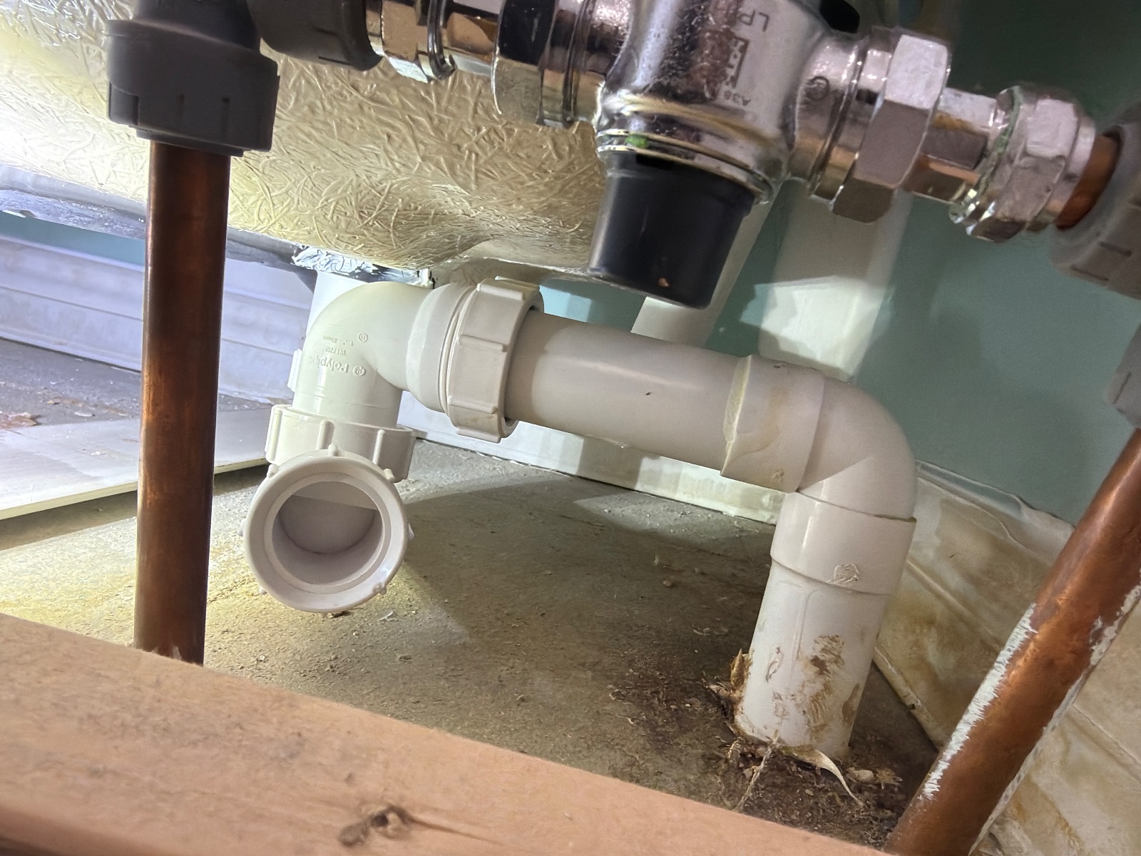 Callout to leak from bathroom, we investigated, check the toilet and removed bath panel, leak found on bath waste, repaired and tested. All ok near Tynemouth road, Tynemouth — PK Plumbing